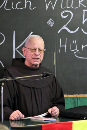 Pater Dr. Herbert Schneider